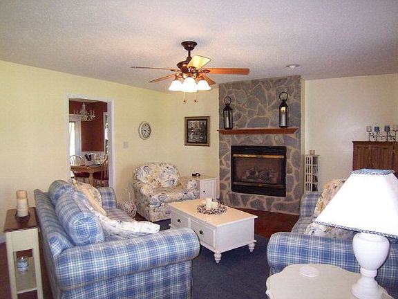 3rd image of 112 Ohana Ln
