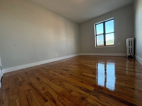 2nd image of 1520 Carroll St #3C