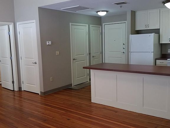 Living Room /Kitchen