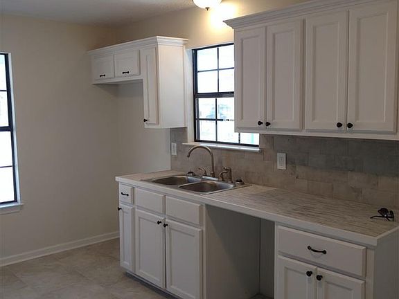 2nd image of 8718 Aspen Ct