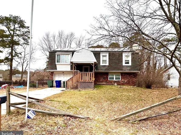 3 Cherokee Dr, Browns Mills, NJ 08015