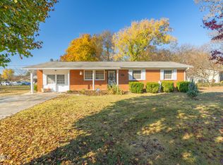 4221 Walpine Ln, Knoxville, TN 37921