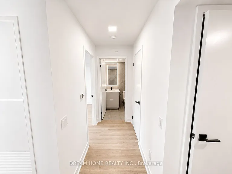 609 Sherbourne St #1403 — Photo 11