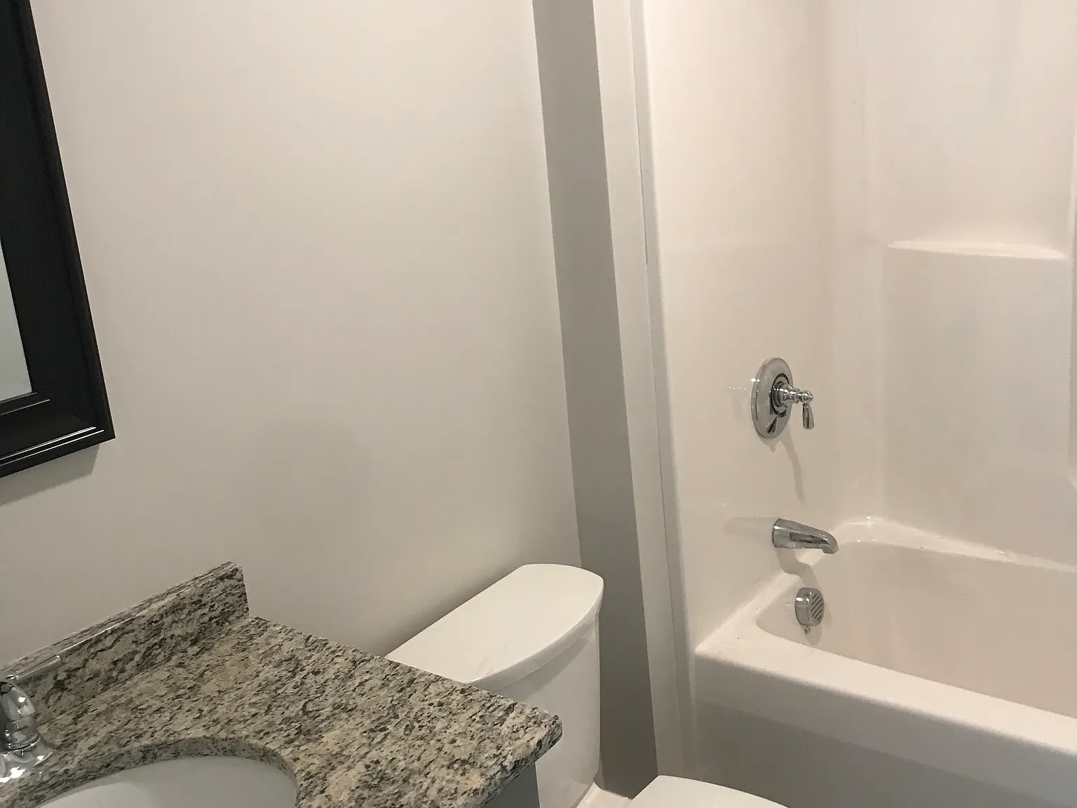 2 bed, 1.5 bath, 1200 sqft, $2,700 — Photo 3