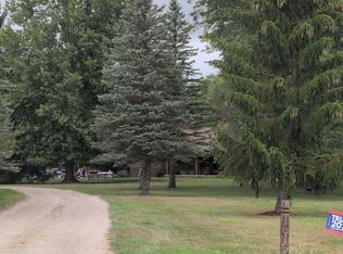 16155 Pratt Rd, Armada, MI 48005