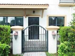 4760 Cypress St, Coconut Creek, FL 33073