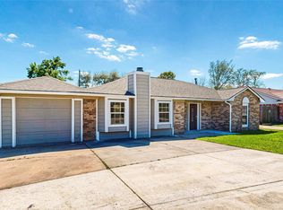 4914 29th St, Dickinson, TX 77539