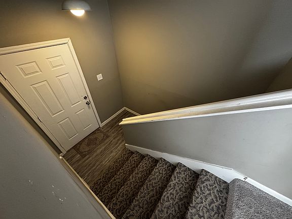3rd image of 5112 Edgehill Dr #5112