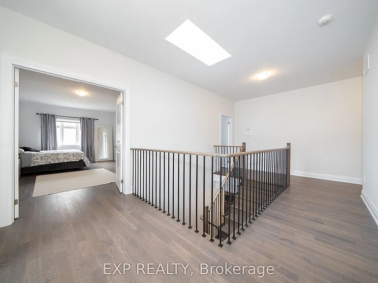 114 Seguin St — Photo 32