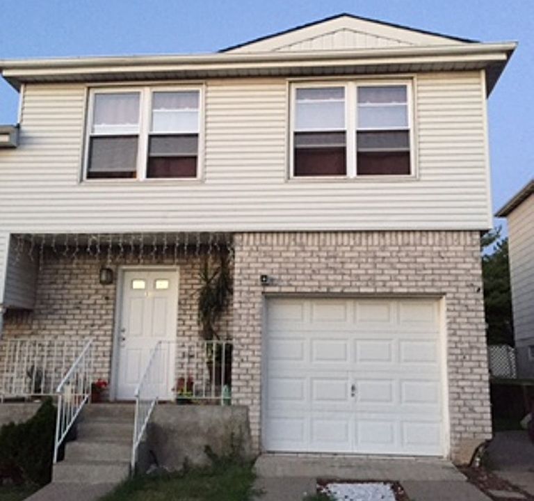 1st image of 37 Hewitt Ave