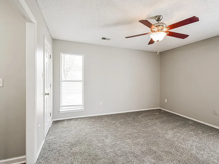 10378 Yates Dr — Photo 9