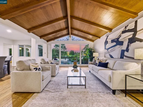 61 Sullivan Dr, Moraga, CA 94556