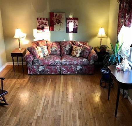4th image of 1586 Rayne Ln
