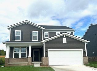 4575 Paradise Pkwy, Milford, MI