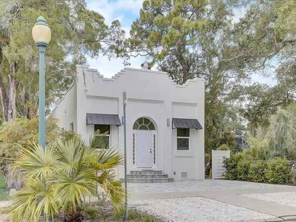 1862 6th St, Sarasota, FL 34236