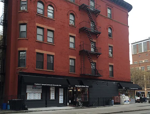 Rented by Compass | media 7