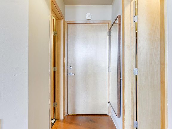 5th image of 488 Wabasha St N Unit 608