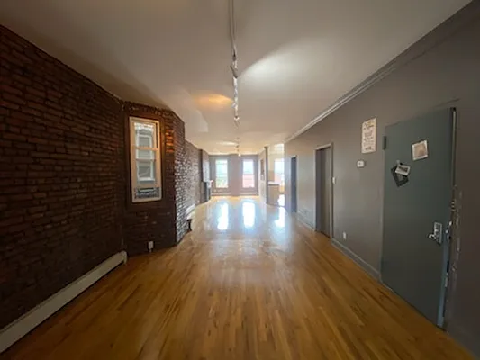 Rented by BR Edwards Associates Inc | media 23