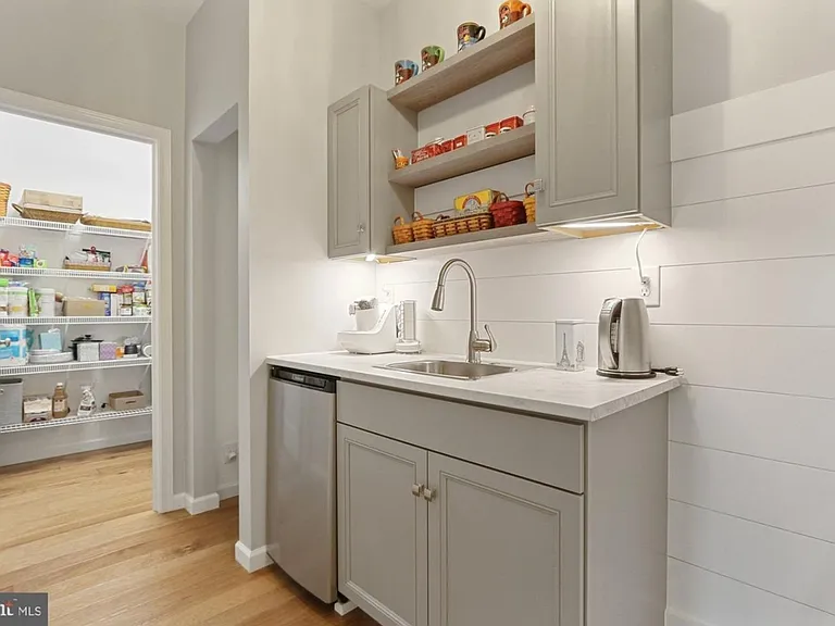 118 Stone Arch Dr — Photo 7