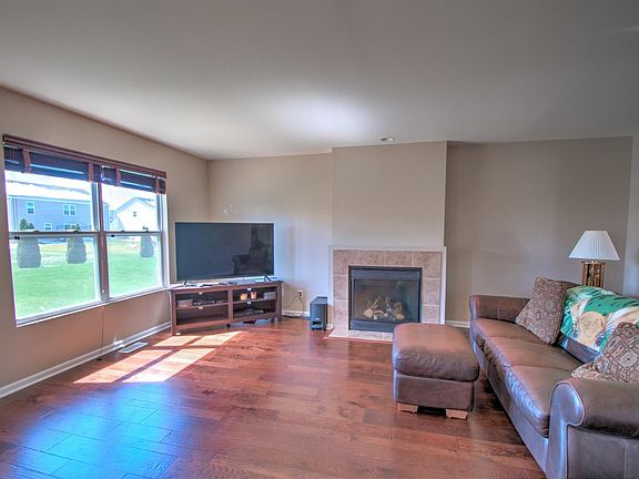 5th image of 13725 Golden Grove Ave