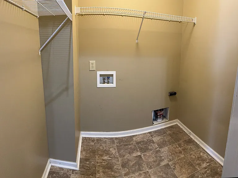 121 Wexford Dr #303 — Photo 12