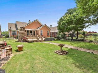 135 Fairway Ct, Newnan, GA 30265