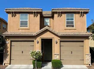 3240 W Illumination Dr, Fresno, CA
