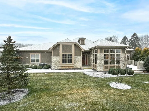 11651 West Glen WAY, Greenfield, WI 53228