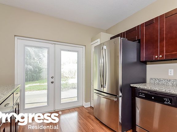 5th image of 1608 Mosaic Forest Dr