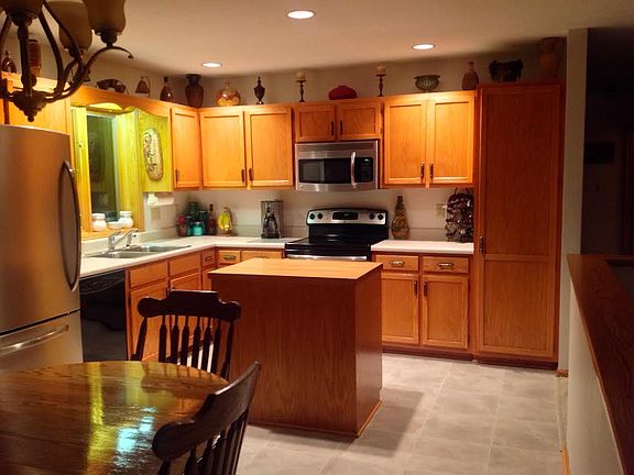 Beautiful cabinets & island