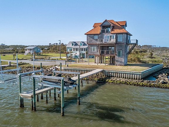 3rd image of 616 Nelson Neck Road