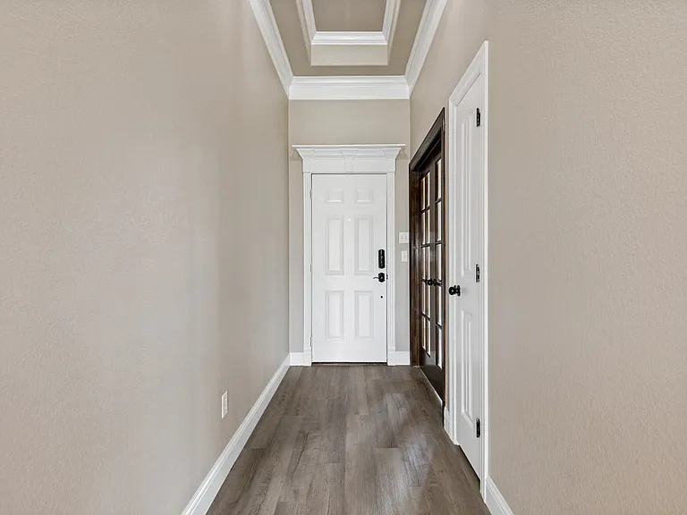 455 Chisholm Trl — Photo 10