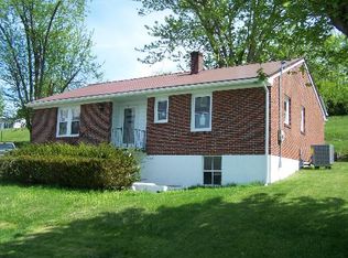 202 Odum St, Tazewell, VA 24651