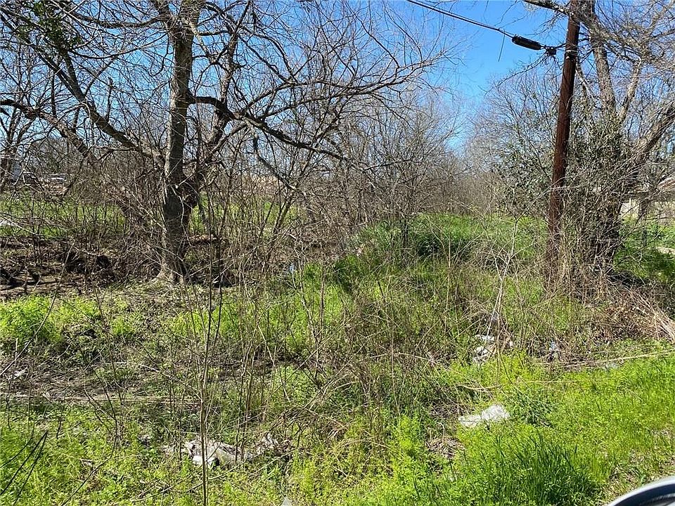 1st image of 112 Knox Dr