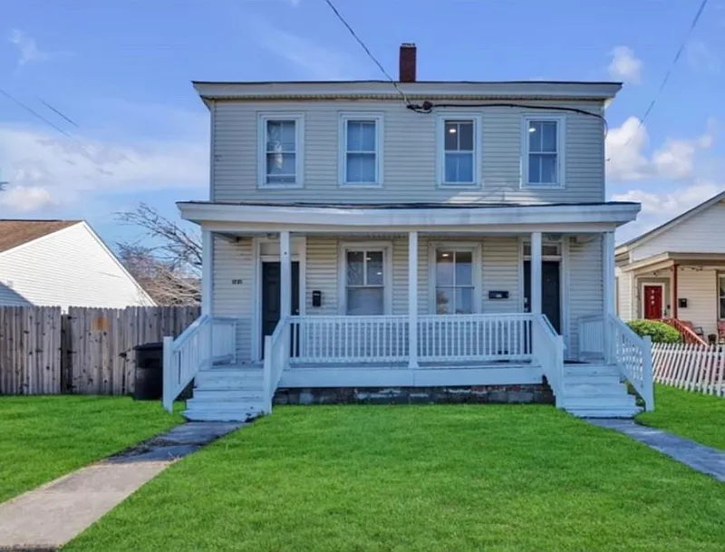 1723 Lasalle Ave