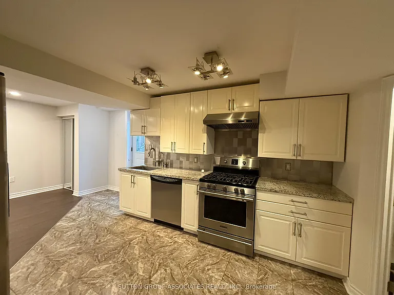 113 Dali Cres #BASEMENT — Photo 6