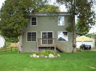 15569 Park Lake Rd, East Lansing, MI 48823