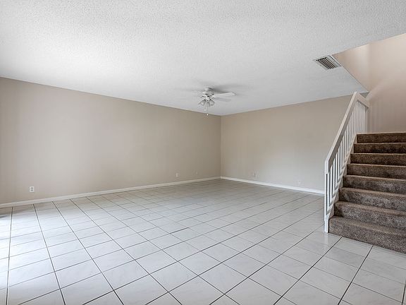 3rd image of 1761 N Congress Ave