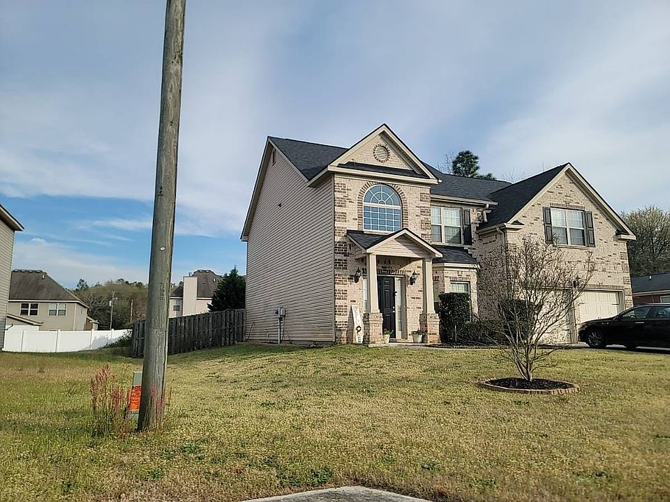2nd image of 1407 Commonwealth Way