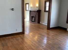 1926 Catalpa Dr, Dayton, OH