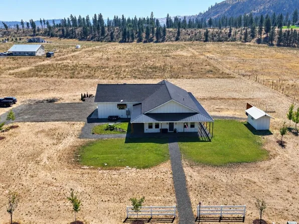 39182 Orchard Rd E, Davenport, WA 99122