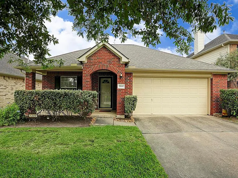 5508 Lilywood Ln — Photo 1