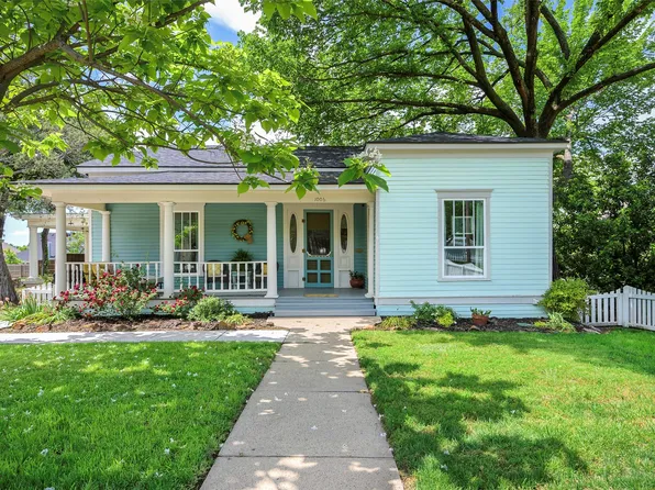 1006 S Tennessee St, McKinney, TX 75069