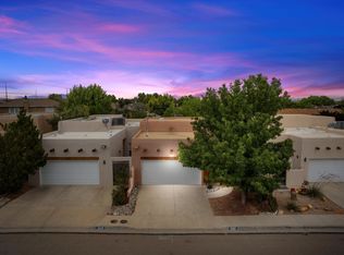 2268 Calle De Ortiz SW, Los Lunas, NM 87031