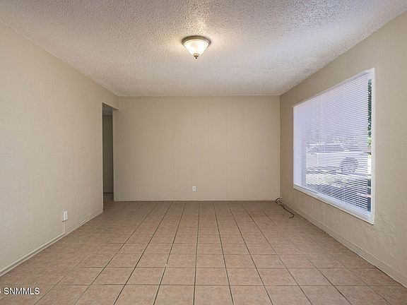5th image of 1015 Mechem Ave