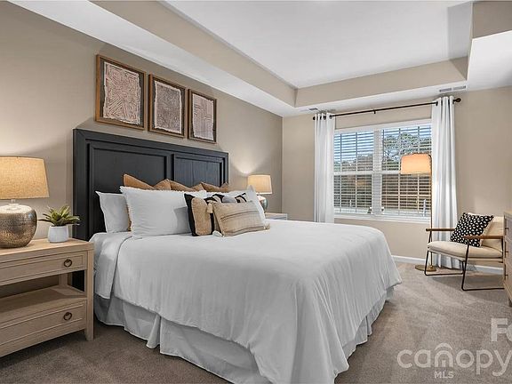 5th image of 1233 Nighthawk Way #221
