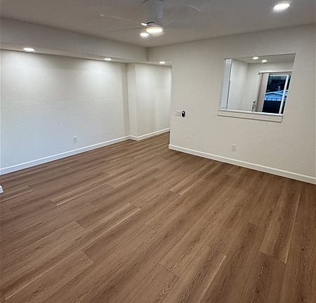 4th image of 4903 Cowell Blvd APT C