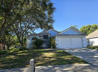 3205 Montrose Cir, Palm Harbor, FL 34684