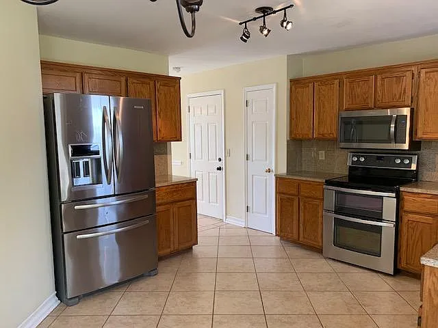 Kitchen appliances