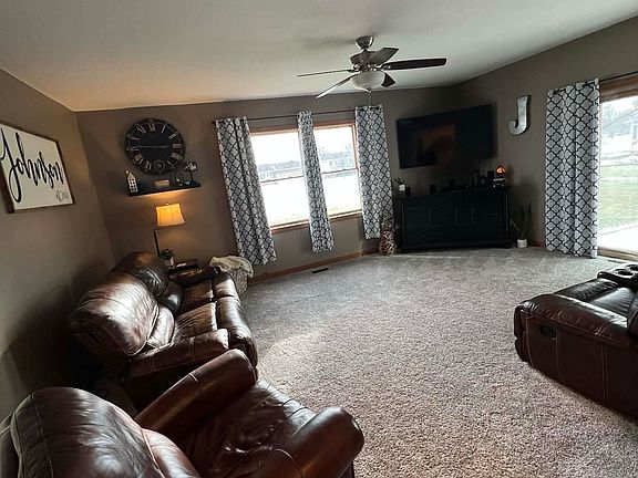 5th image of 1390 State St